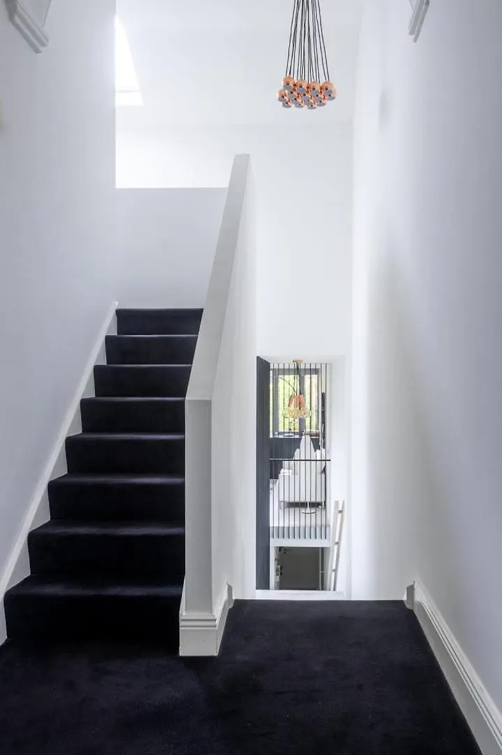 Guestready - Luxurious Ballsbridge House 都柏林 公寓
